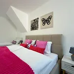 Duplex-wohnung Mit Dachterrasse Am Bodensee شقة *