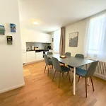 Duplex-wohnung Mit Dachterrasse Am Bodensee شقة *